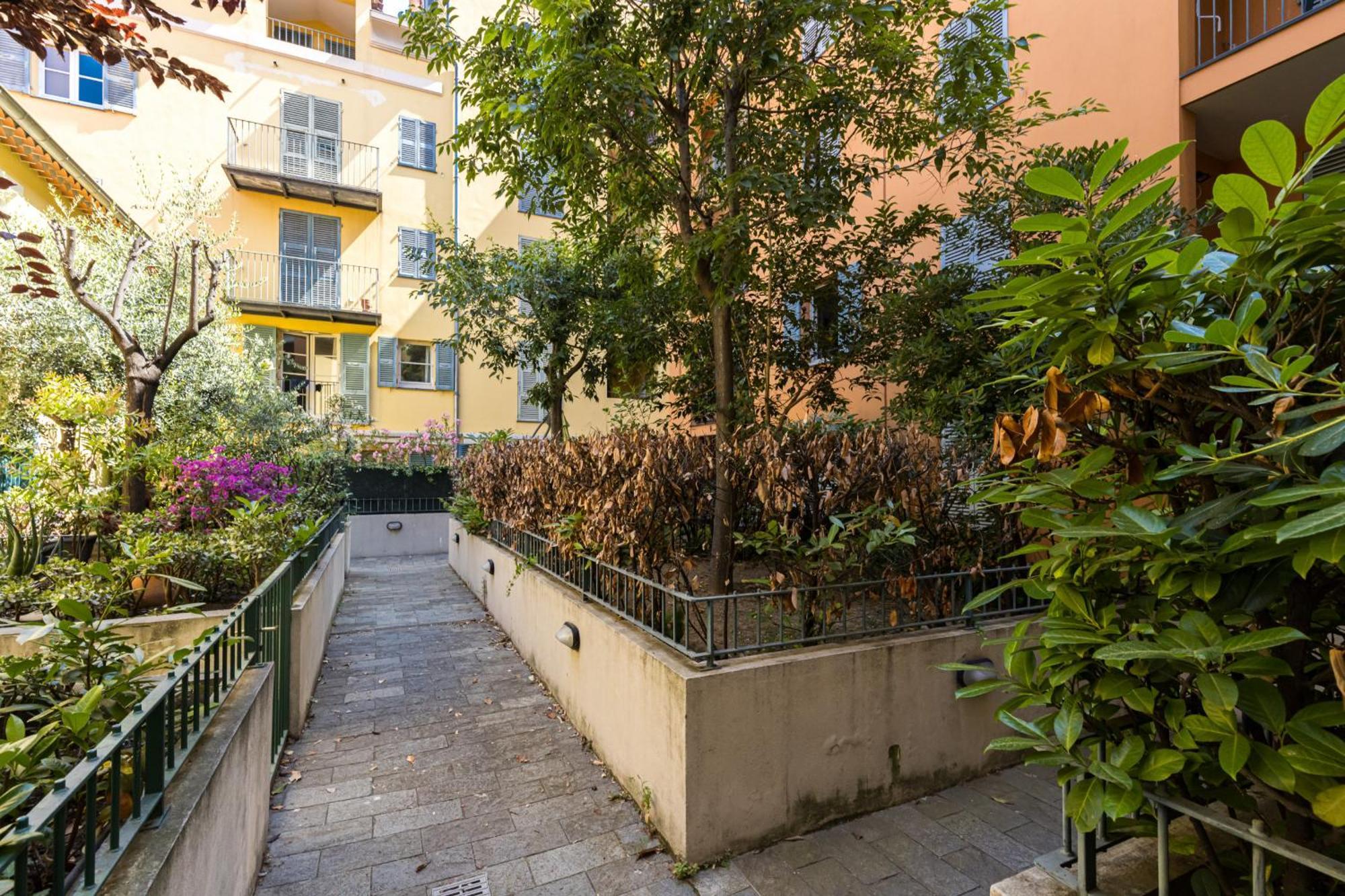Апартаменты 2 Bdrs & Parking In The Old Town ! Ницца Экстерьер фото